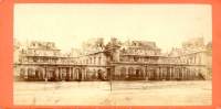 Paris - Commune de Paris. Ruines « Palais Royal»    {%[Indexation sur stereotheque.fr]https://www.stereotheque.fr/result,13430-0%} (Paris - the uprising of Paris (1871). ruins. The «Palais Royal ») 