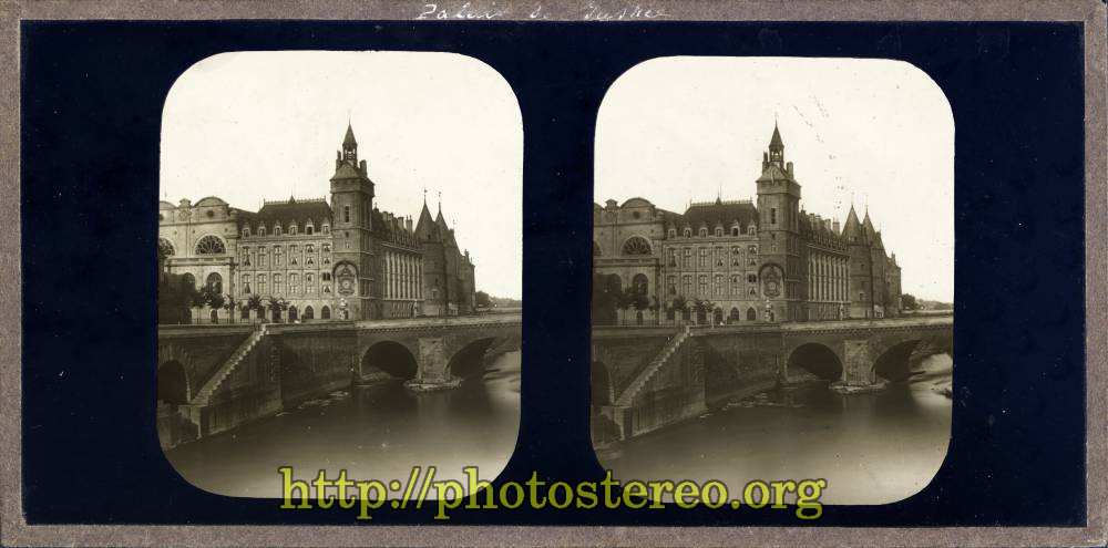 Paris. Pont au Change et   Palais de Justice.    Photographe Bertrand ? (Paris. The bridge «Pont au Change» and the Law Courts.) 