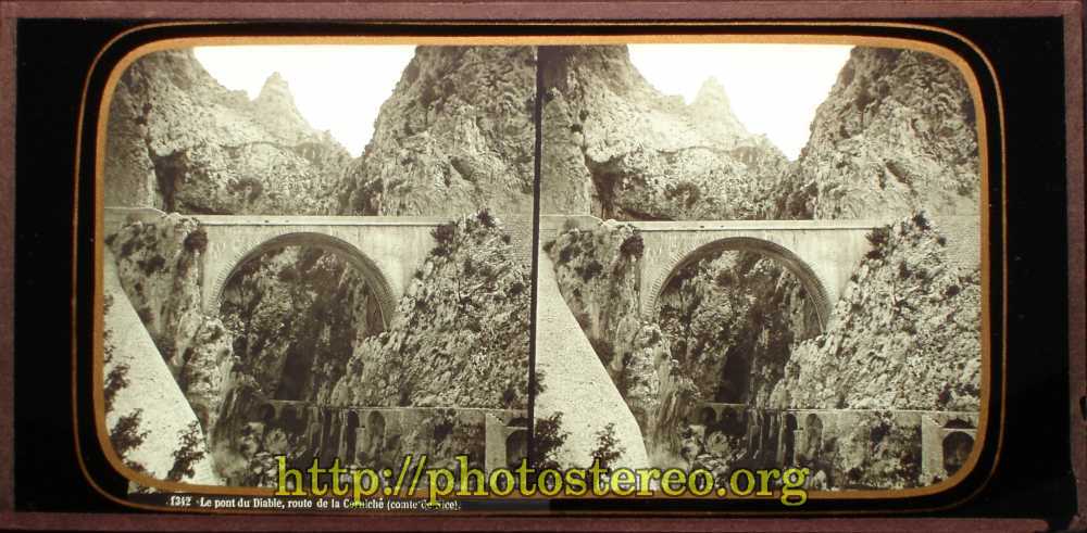 « 1342 - Le Pont du Diable, route de la Corniche. (Comté de Nice) » Par Ferrier & Soulier. (County of Nice. The bridge of devil.) 